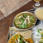 スパイス・ツリー - マトンとミントと香菜　酸味とあるカレーとマトンが絶妙！