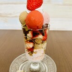 ファヴォリ - いちごパフェ第2章