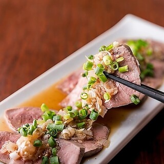 [Using domestic pork] Limited quantity: Rare cut “Tataki pork heart” 550 yen