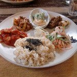 ドッグ&ベジレストラン トゥルシー - 玄米プレートランチ　