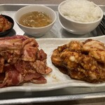 Yakiniku Tabehoudai Kurokawaya - 定食の300g  ごはんおかわり自由