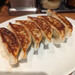 餃子製造直販 餃山堂 - 