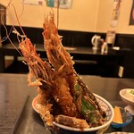Iwafune - 別角度からの海老天丼