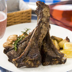 POLI KALA - 骨付き豚ばら肉のロースト