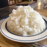 キッチン あずま - ライス山盛り４００㌘♡