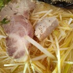 山岡家 - ヘルシーなお肉