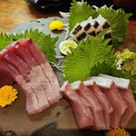 Robatayaki Yamahaduki - 刺身（メジマグロ、グレ、ぶり）