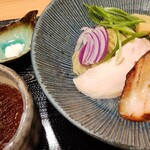 横浜淡麗らぁ麺 川上 - しじみ昆布水醤油つけ麺