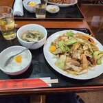 魯園菜館 - 五目かたやきそば