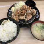 伝説のすた丼屋 - 