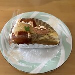 手作りケーキの店　菓子の木 - さつまいもとキャラメルりんごのタルト(¥453.-)