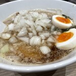 コッテリの塩らー麺専門店 MANNISH - 燕三条系らーめん　玉ねぎ　味玉　トッピング