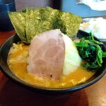 横浜ラーメン 弐七家 - 