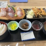 四季の海鮮 魚々味 - 