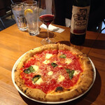 pizza＆oyster ハマまで5分 - 