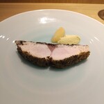 RISTORANTE IL NODO - サワラの香草パン粉揚げ　甘夏と春キャベツのムース添え
