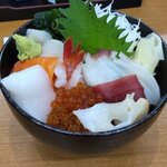 Tairyou Sushi Wakakoma - 大漁丼