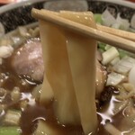 ラーメン凪 - 超幅広麺も入ってます！