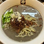 餃子と担々麺 吟 - 黒胡麻担々麺