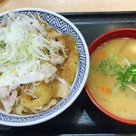 Yoshinoya - 豚発見♡豚好鰐勿論発注豚汁藻根