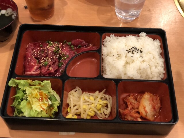 Yakiniku Yansando Shinozaki Ten