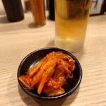 炭火焼き豚丼専門店 豚小家  - キムチ食べ放題