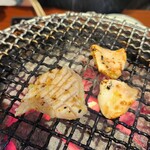 焼肉ホルモン 亀萬 - ミックスホルモン