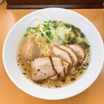 富白 - 鶏ぶた塩ラーメン　味玉トッピング