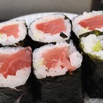 グルメ廻転寿司 まぐろ問屋 やざえもん - 