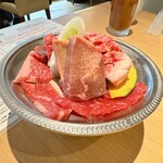 和牛放題の殿堂 秋葉原 肉屋横丁 焼肉 - 