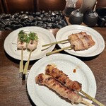 Kushi Bouzu - 梅しそささみ(左)肉巻き餅串(真ん中)豚バラ(右)