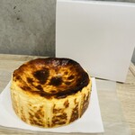 熟成バスクチーズケーキ直売所 - 非熟成バスクチーズケーキ