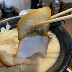 石田一龍 - 4枚の炙りチャーシュー