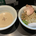 らーめん三極志 - 濃厚ズワイガニの温つけ麺