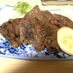 居酒屋いいの - クジラの竜田揚げ