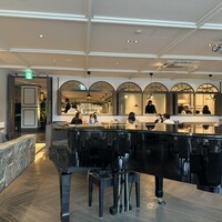 COLONIAL BEACH 横浜ハンマーヘッド - 