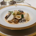 アピシウス - 相方の頼んだメバルと小ヤリイカのフリカッセ