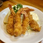 鳥半・魚半 - エビフライ