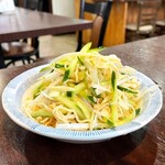 Chuugoku Kateiryouri Koufukuen - 干し豆腐のサラダ