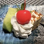 大月苑 - 【デザート】キャラメルケーキ・メロン