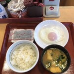 Nakau - 目玉焼き朝食