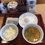 Nakau - 目玉焼き朝食　味噌汁を京風とん汁に変更