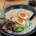 石田一龍 - チャーシュー麺　濃厚　煮卵トッピング