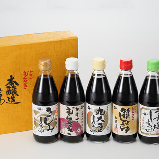 Uses local “Miya soy sauce” that has been around since Edo