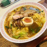 中華そば麦右衛門 - パンチ力と洗練さの融合、ピリ辛スタミナ中華そば！！