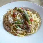 白金豚と甘長ししとうのラグーソース