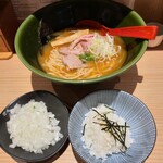 焼きあご塩らー麺 たかはし - 