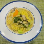 Shige - あえ麺。麺は揚げてないタイプのやつね