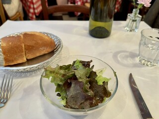 Le Bouchon - ランチAのサラダとパン