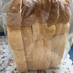 パンとおかしと... たなごころ - 食パン山 270円